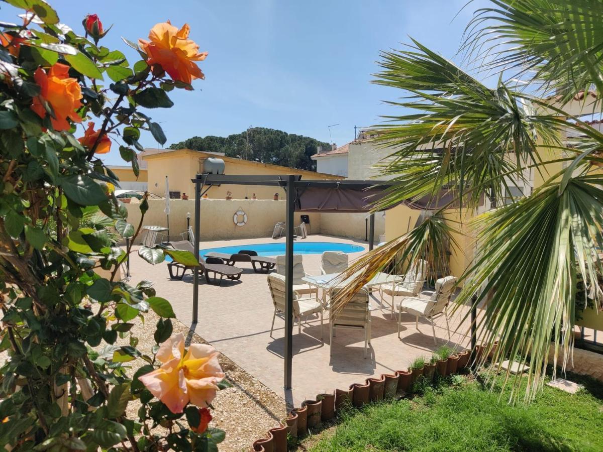 Pool Seaside Relais - Ville Ninfea, Marea, Rosa E Cassiopea Fontane Bianche Extérieur photo